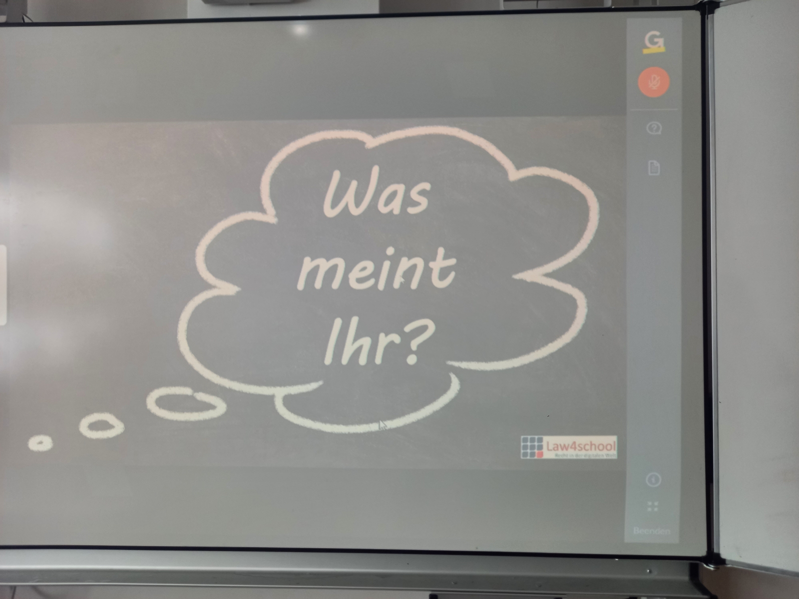 Medienpädagogisches Projekt: „Recht im Internet“ – Jahrgang 9 nimmt geschlossen am Webinar teil