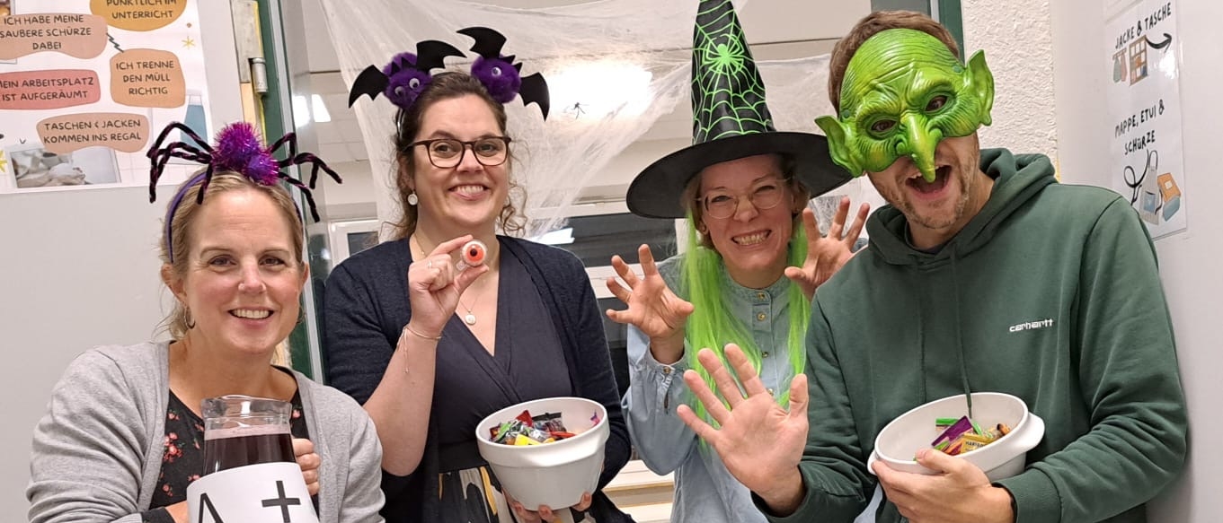 Süßes Frühstück, schaurige Stimmung: Halloween-Party beim Frühstückstreff